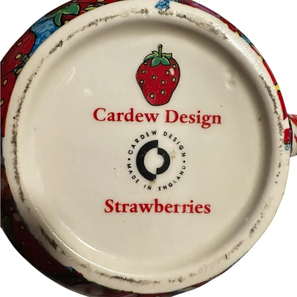 Paul CARDEW DESIGN Classic STRAWBERRIES TEAPOT w/LID Made in ENGLAND 5 Cups